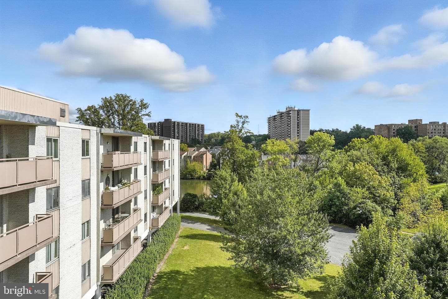 7501 Democracy Boulevard #b422 photo 25