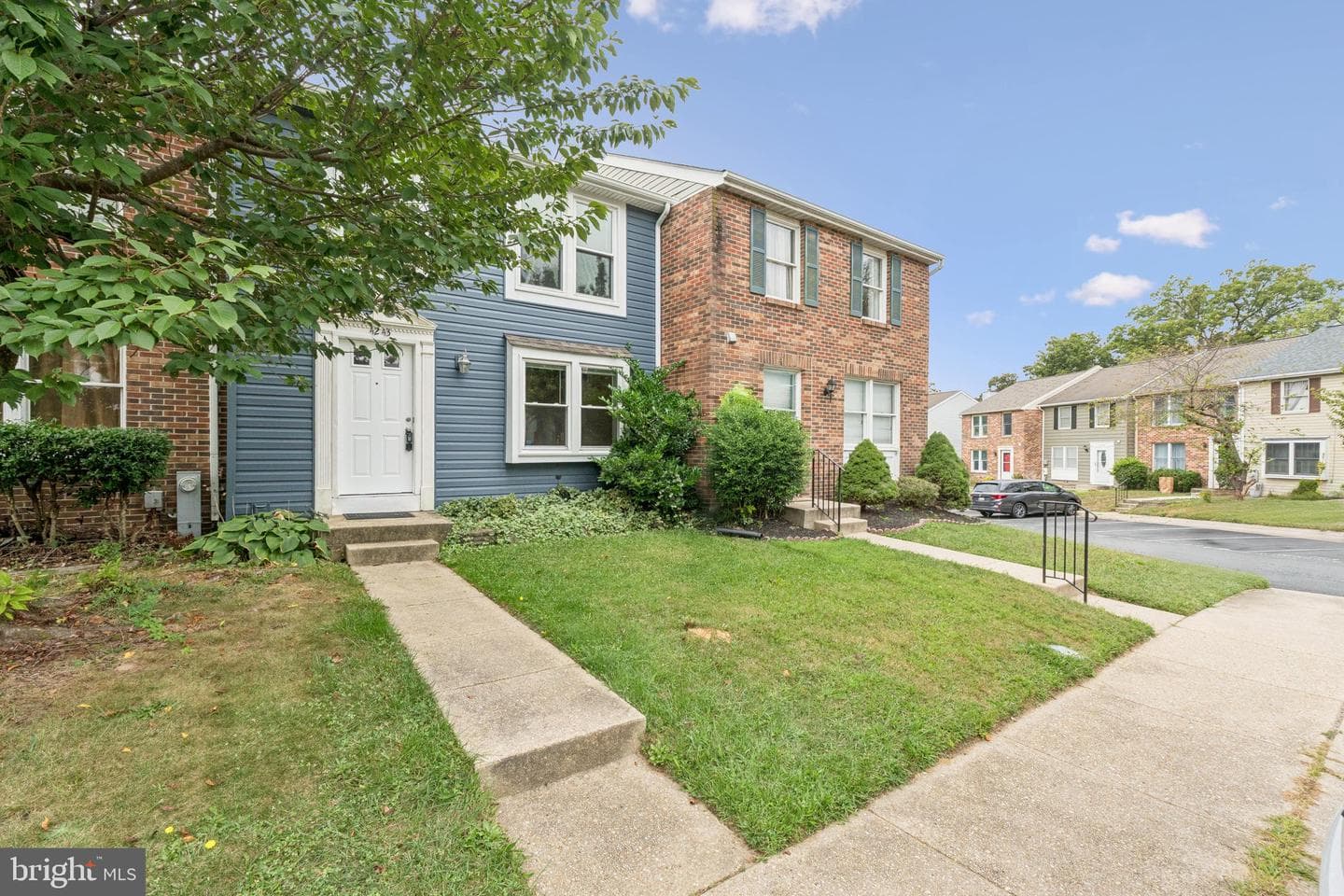 4243 Dunwood Terrace photo 2