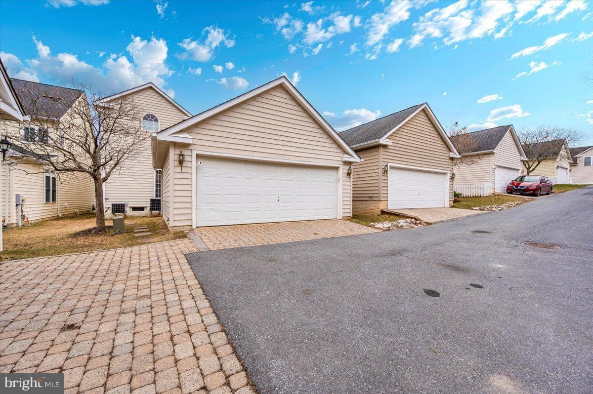 23418 Tailor Shop Place photo 24