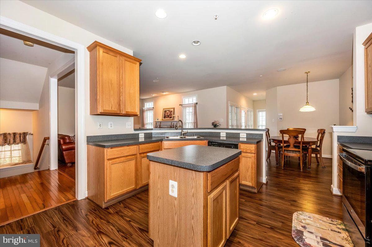 23418 Tailor Shop Place photo 7