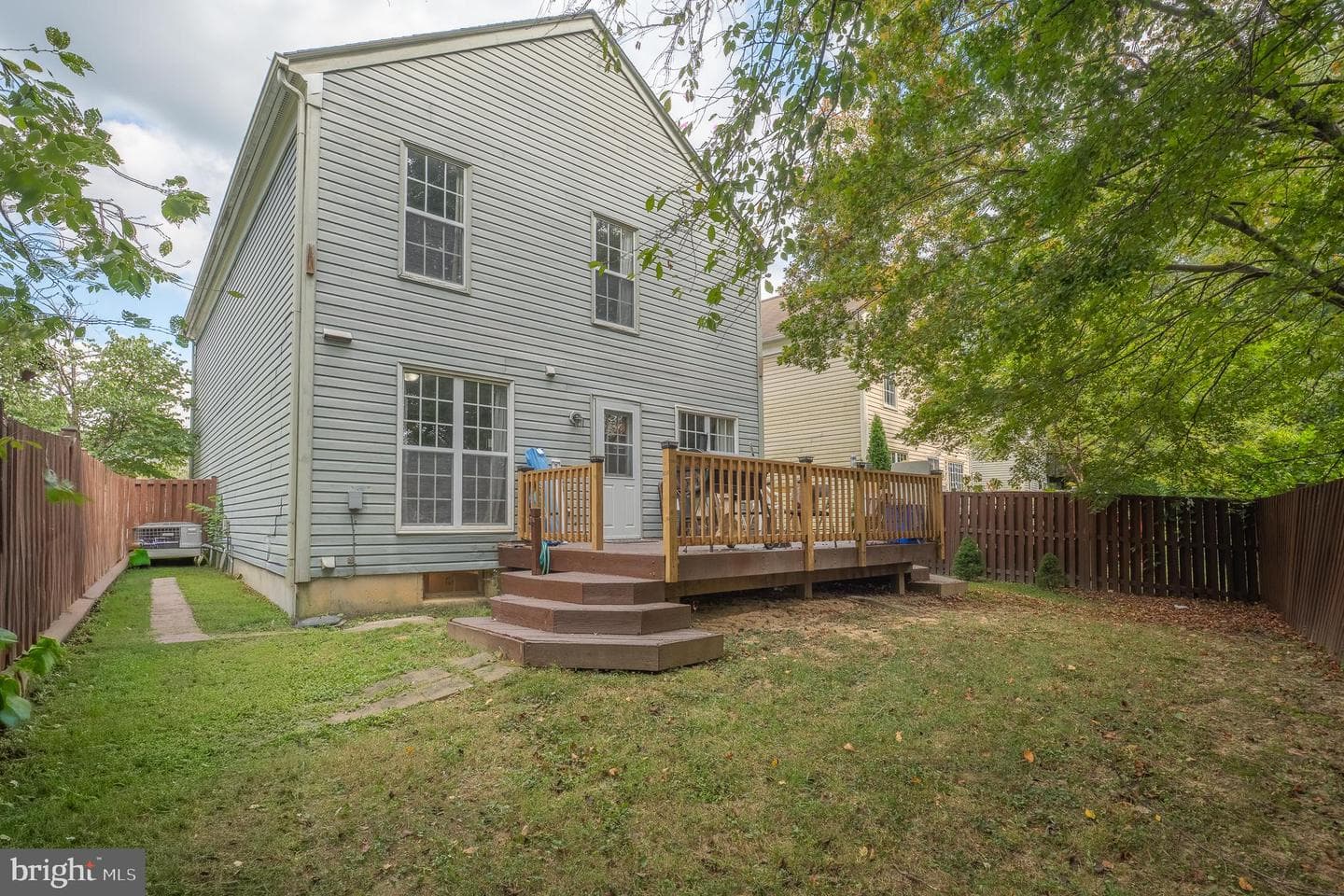2340 Ladymeade Drive photo 3