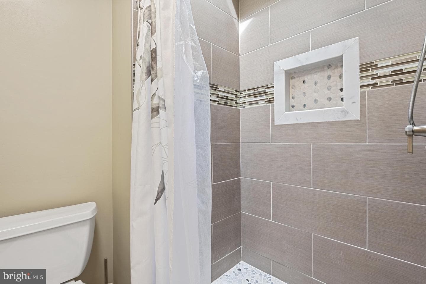 2340 Ladymeade Drive photo 47