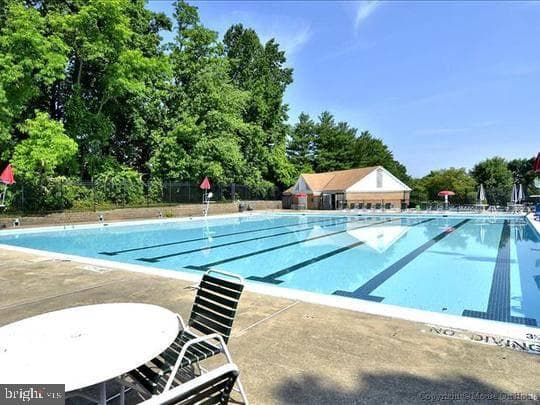 2340 Ladymeade Drive photo 59