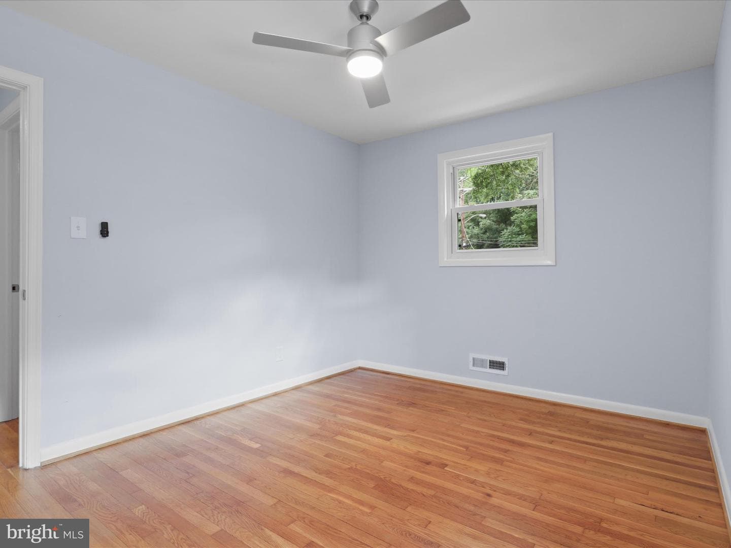 12219 Hunters Lane photo 22