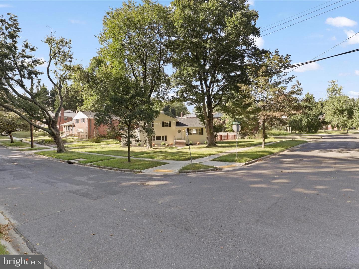 12219 Hunters Lane photo 3