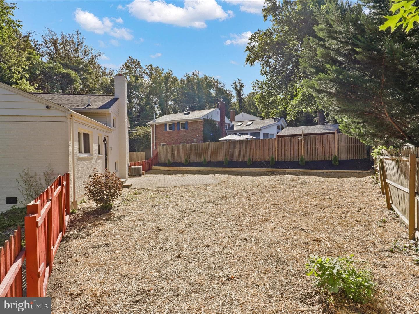 12219 Hunters Lane photo 36