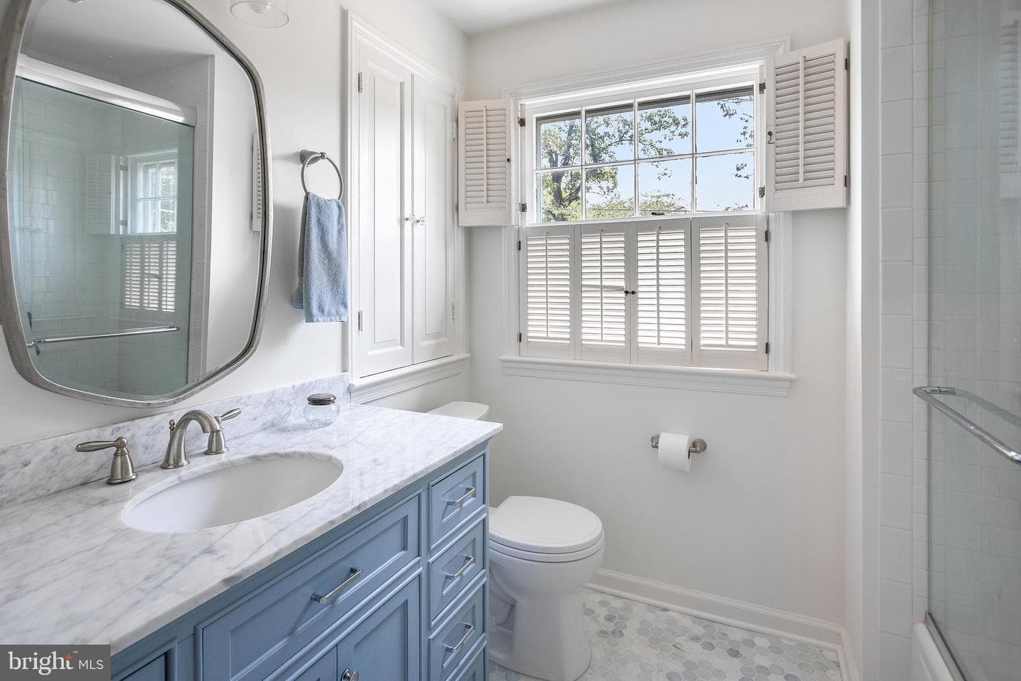 8126 Kerry Lane photo 18
