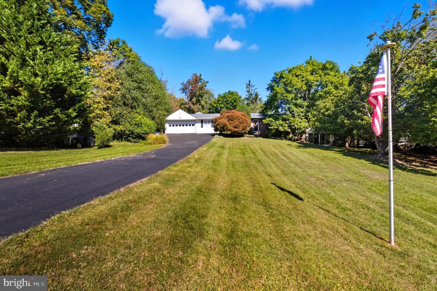 9845 Moyer Road photo 11
