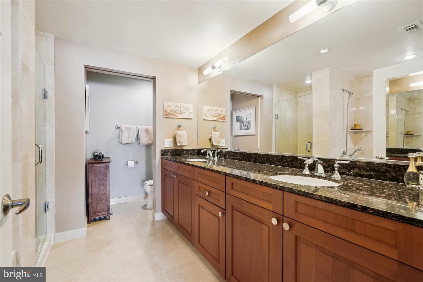 6820 Wisconsin Avenue #2009 photo 23