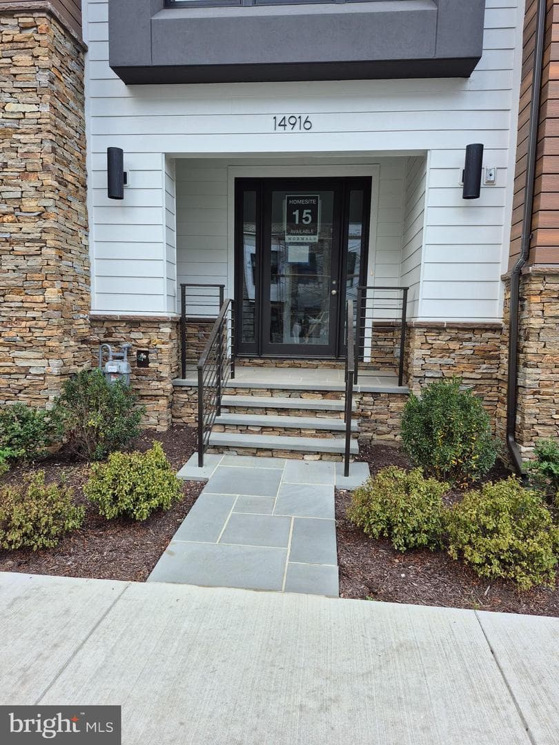 14916 Dispatch St #15, Rockville