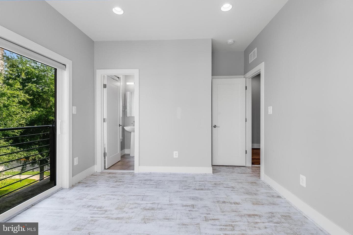 10412 Breuer Street photo 17