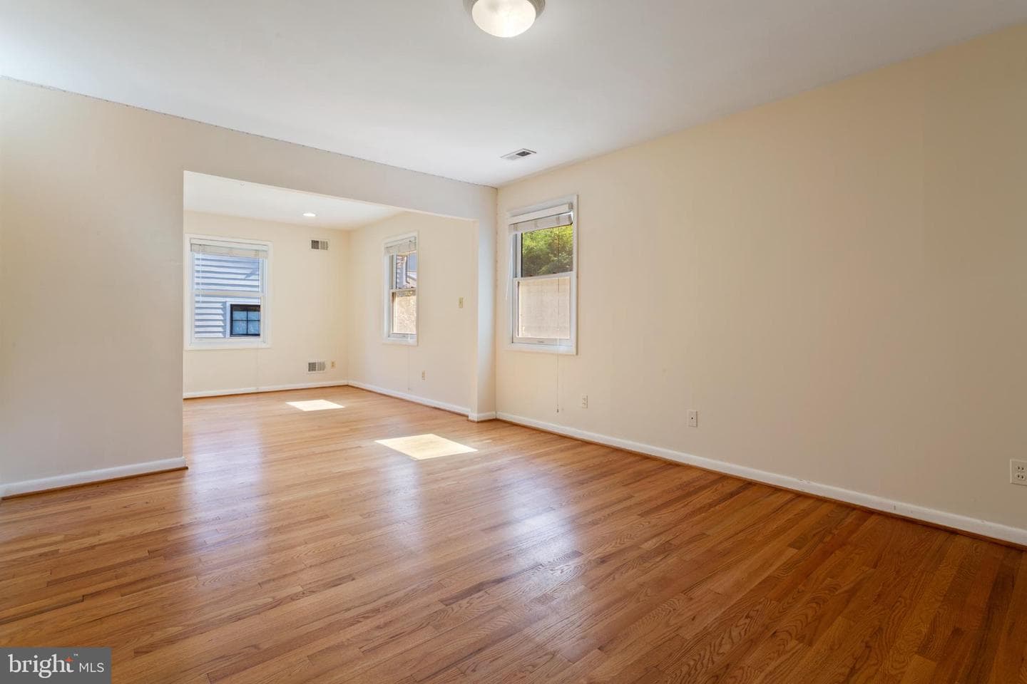 7702 Leesburg Drive photo 28