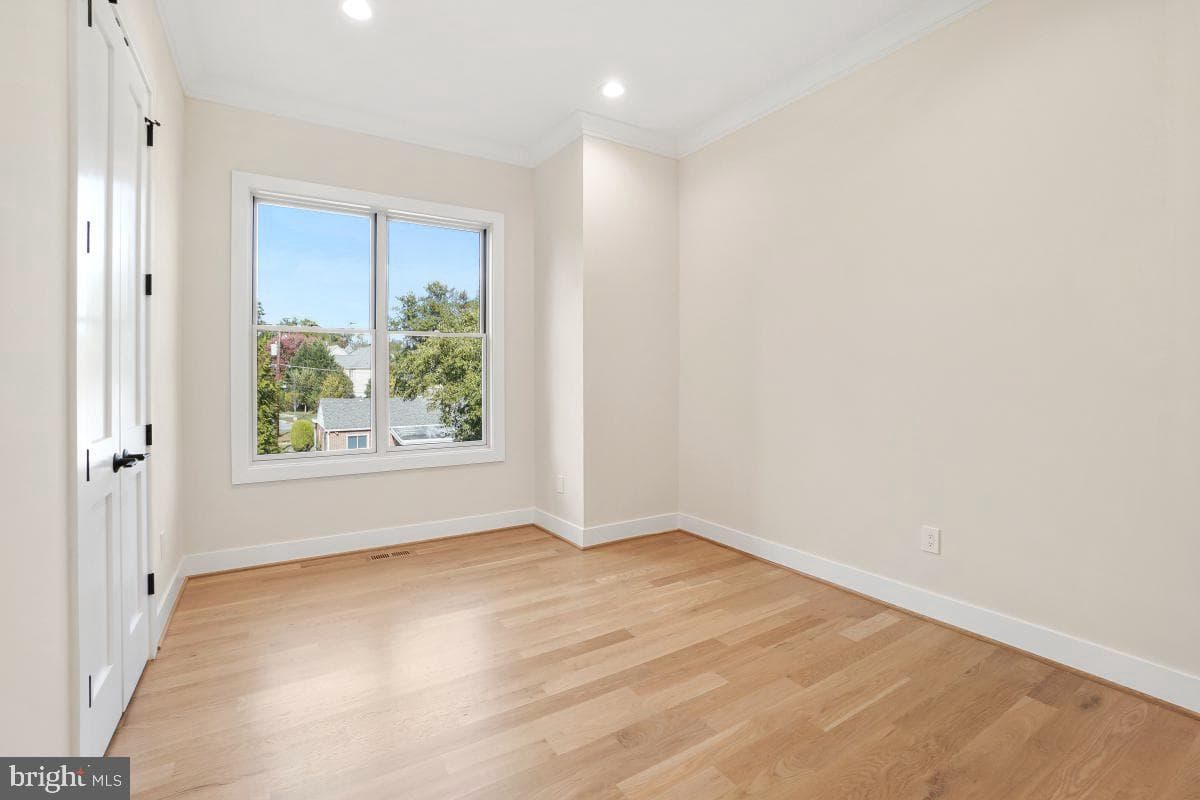 6107 Dunleer Court photo 18