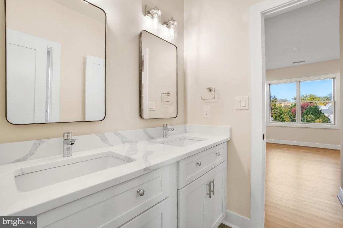 6107 Dunleer Court photo 29