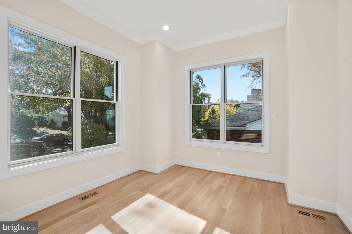 6107 Dunleer Court photo 5