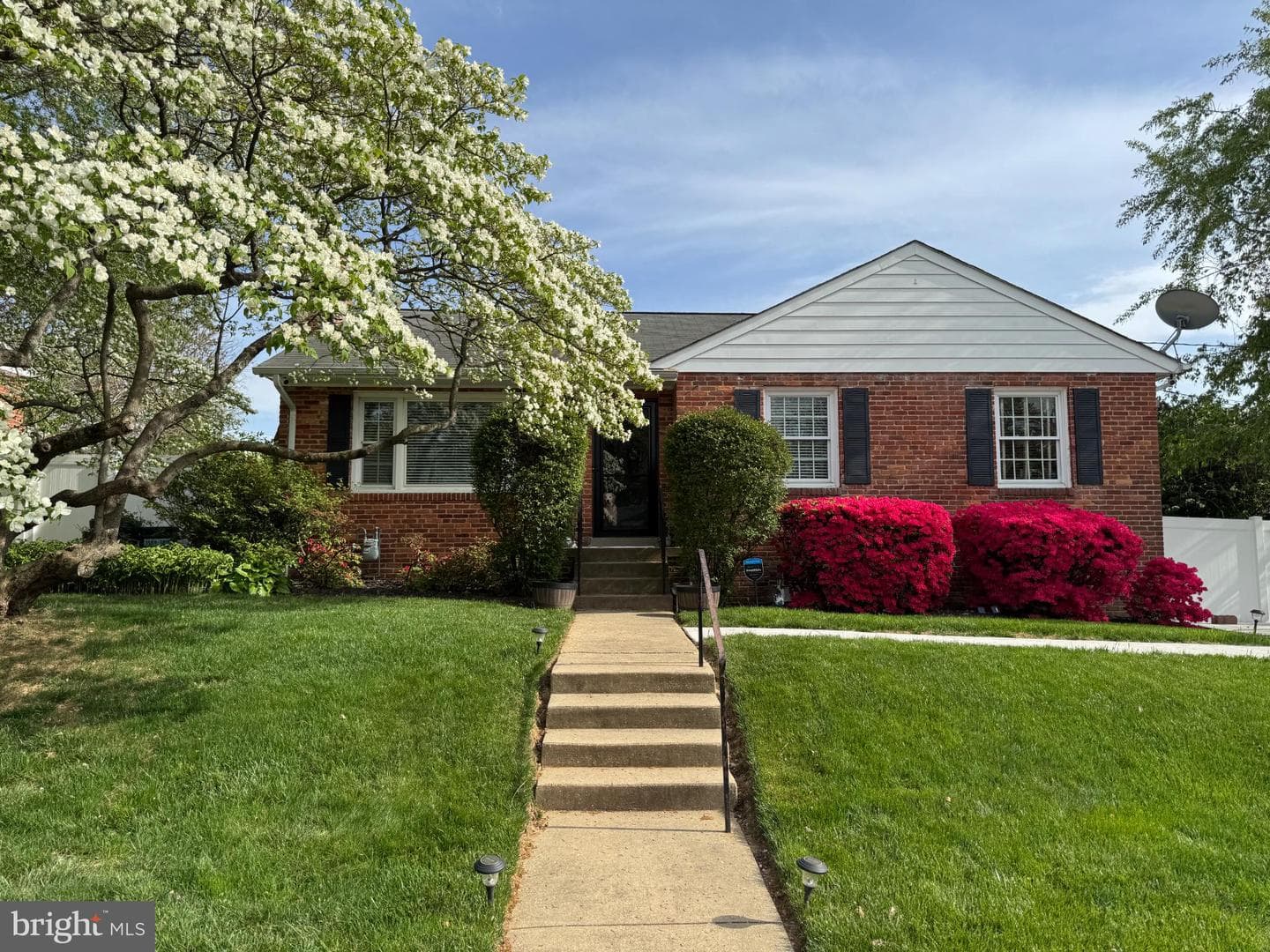 1708 Glenkarney Place photo 2