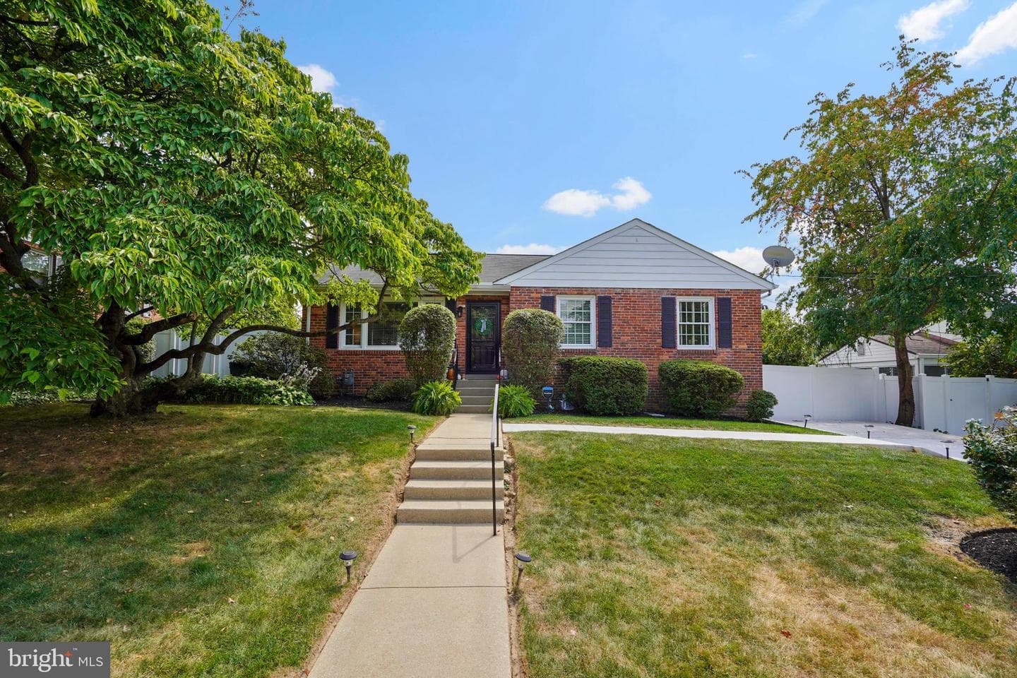 1708 Glenkarney Place photo 4