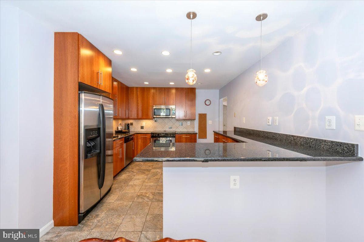 15414 Manor Village Lane photo 10