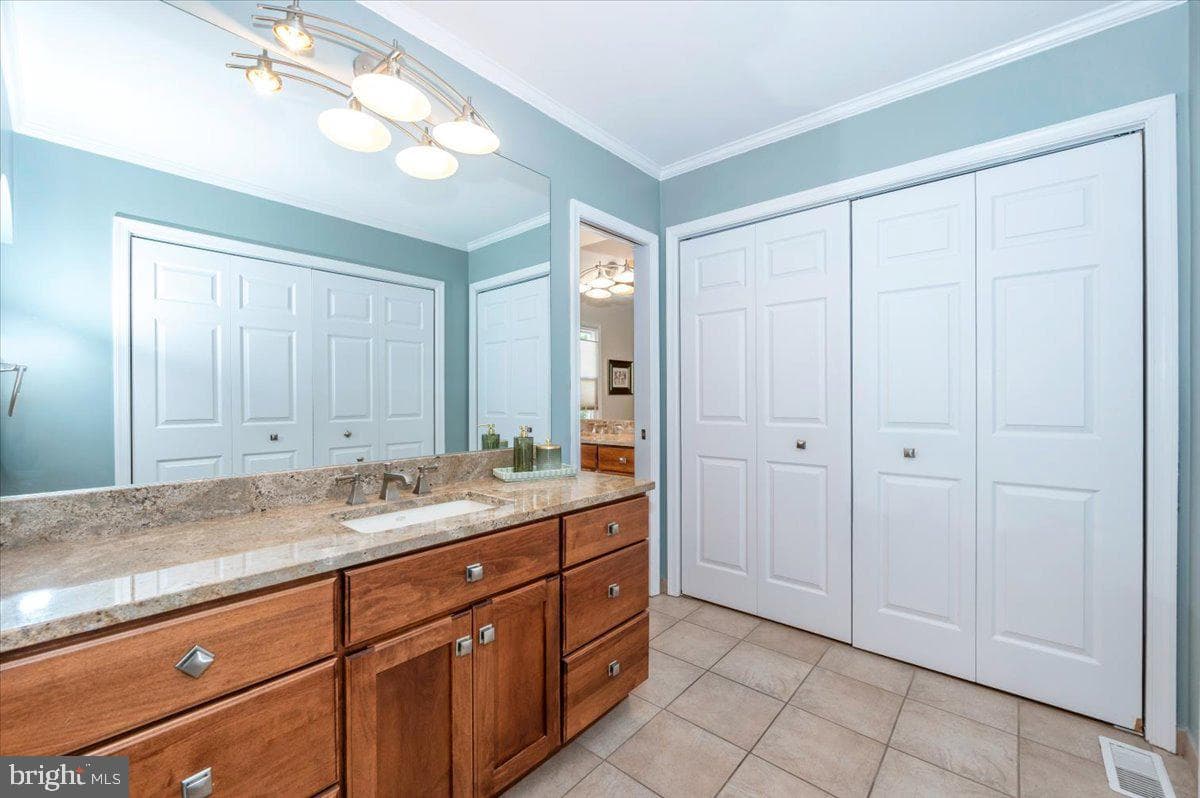 15414 Manor Village Lane photo 29