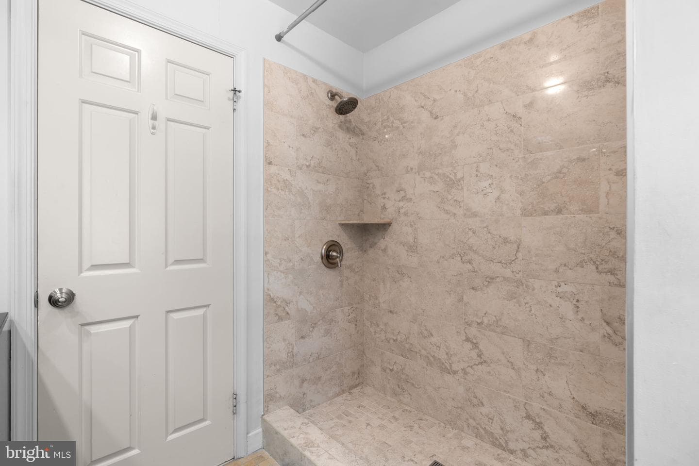 312 Fairgrove Terrace photo 18