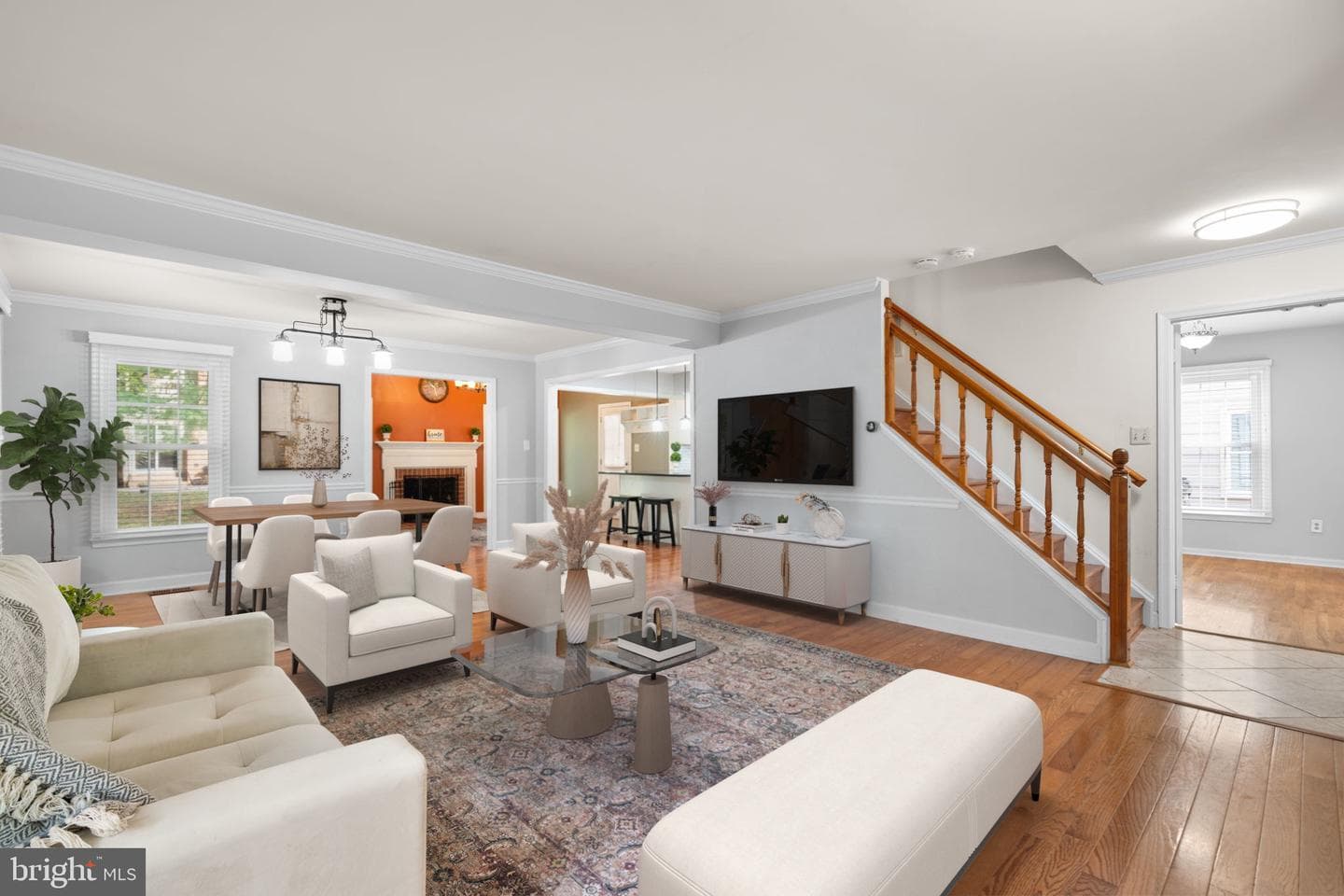 312 Fairgrove Terrace photo 2