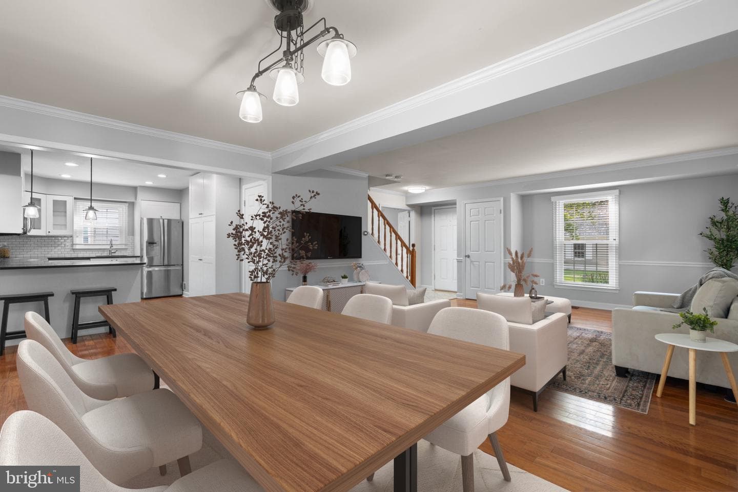 312 Fairgrove Terrace photo 4