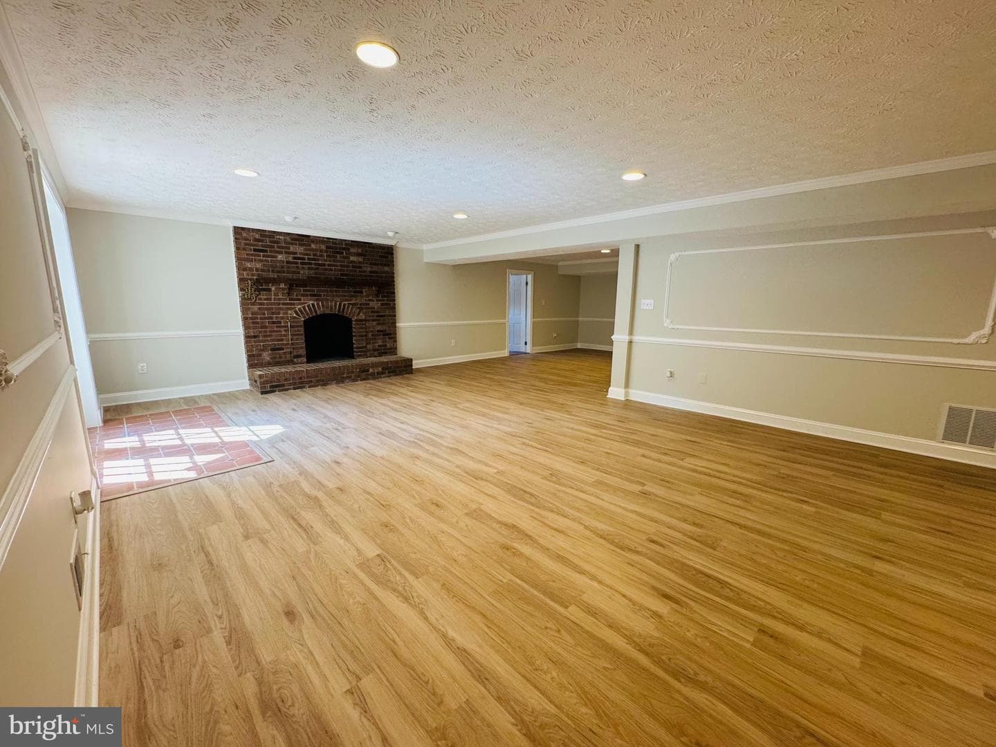 22350 Flintridge Drive photo 38