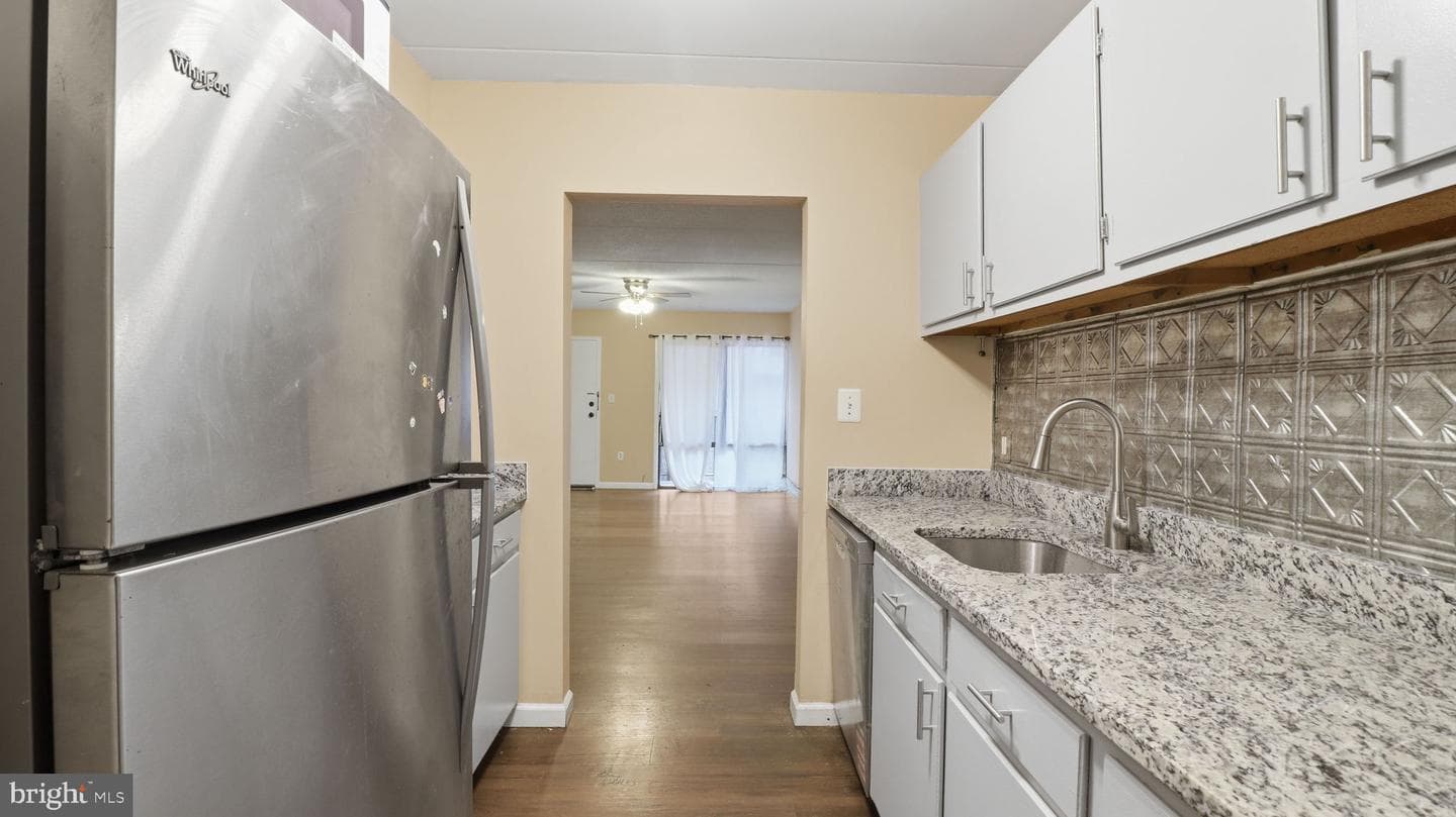 3301 Hewitt Avenue #204 photo 12