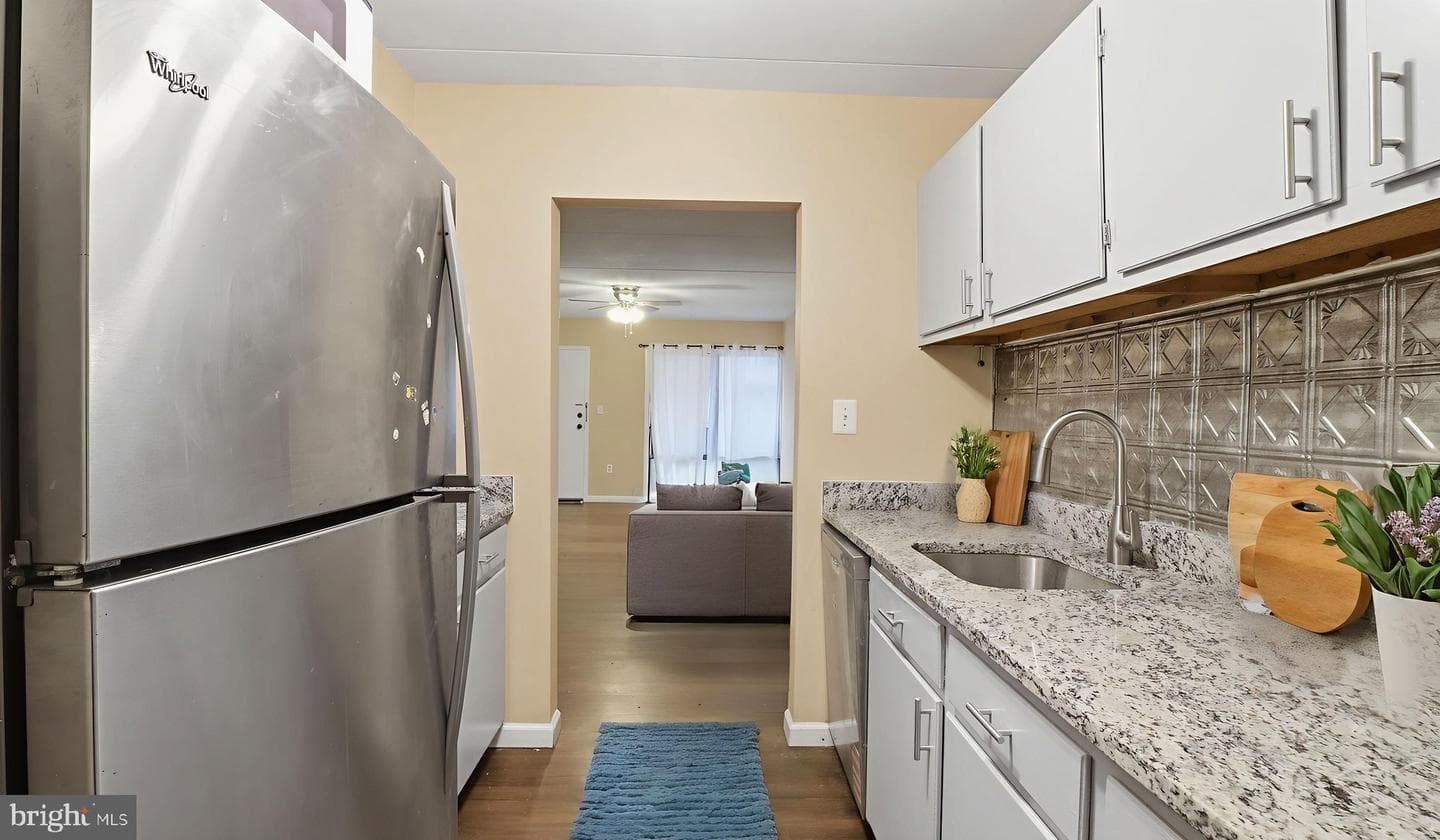 3301 Hewitt Avenue #204 photo 13