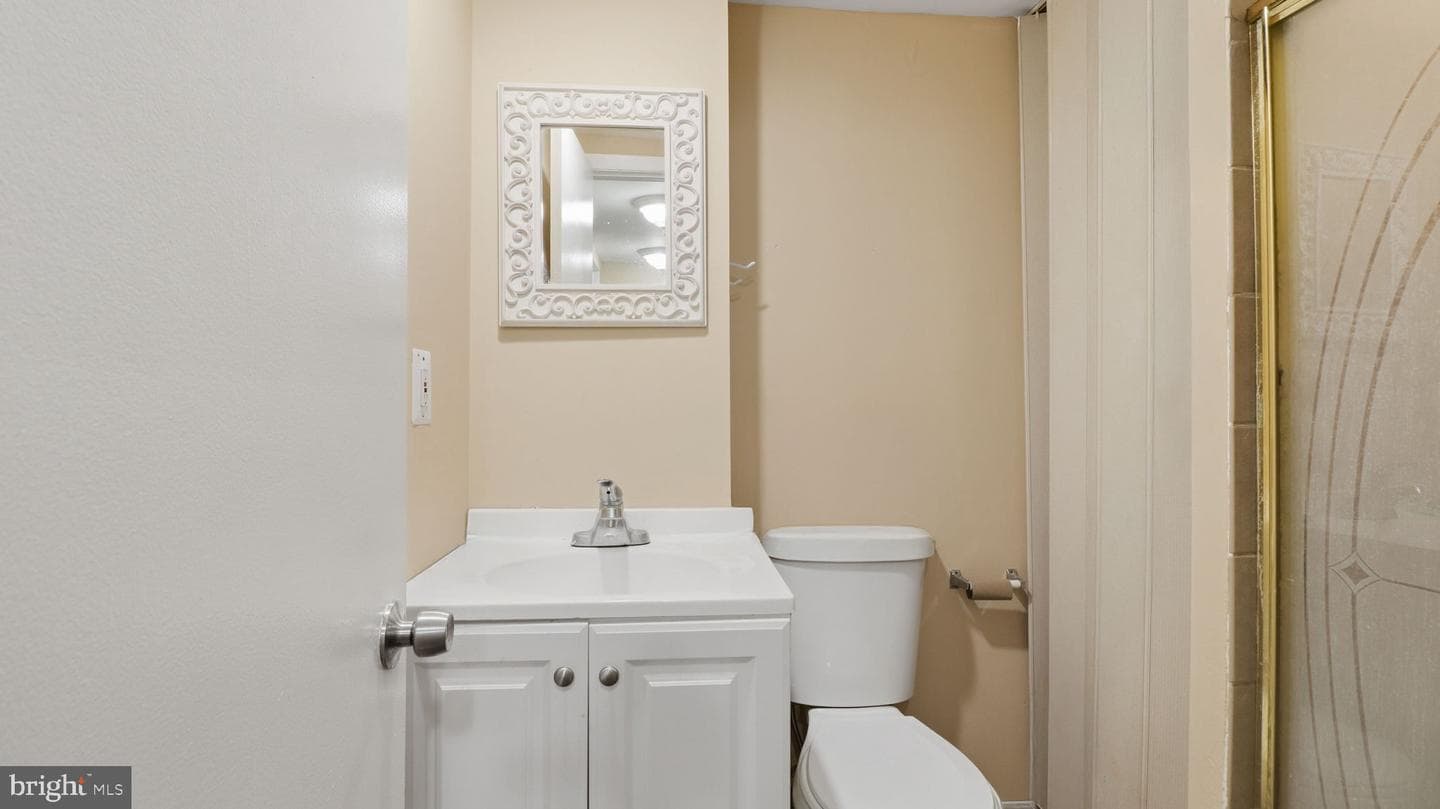 3301 Hewitt Avenue #204 photo 24