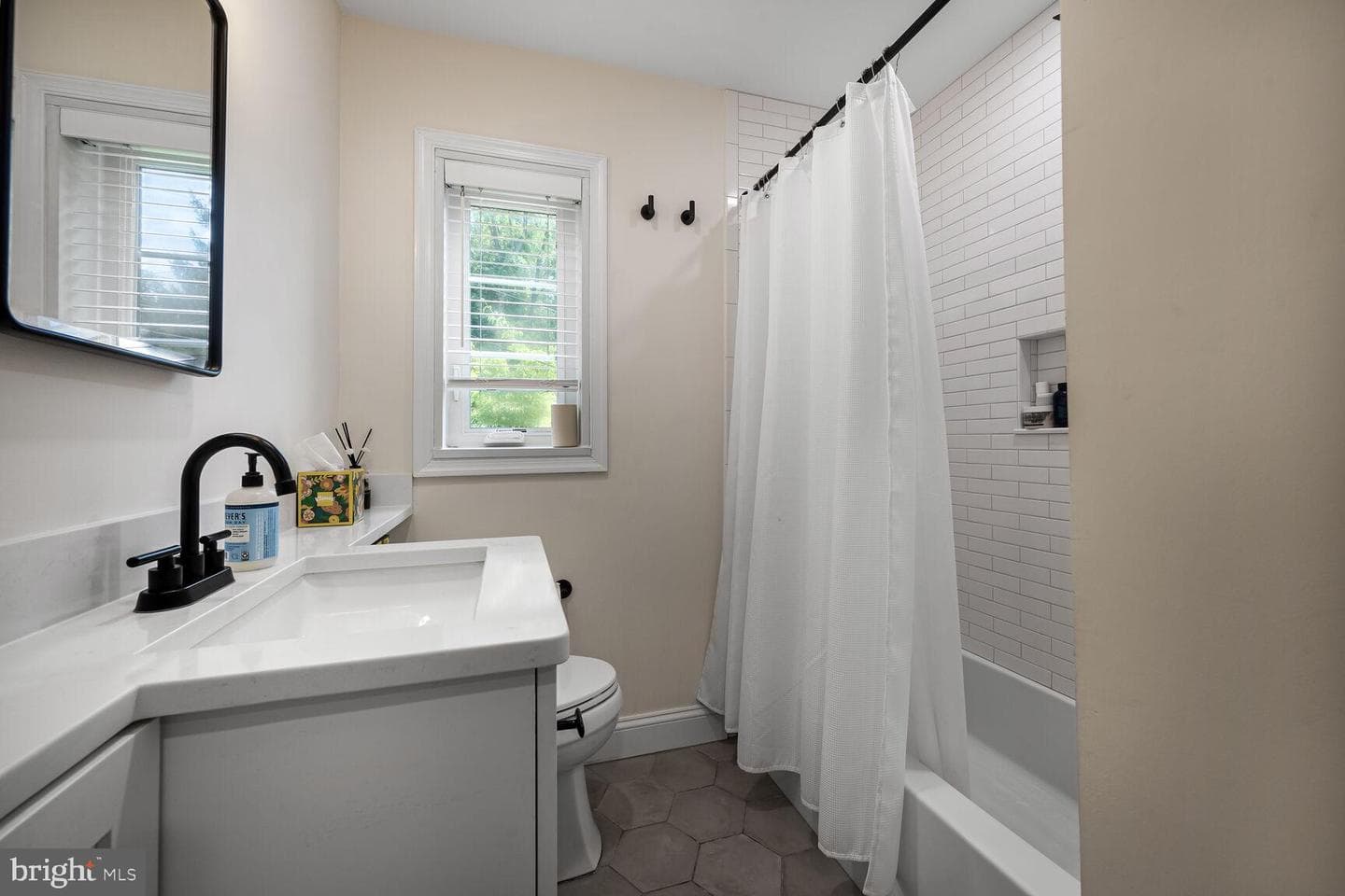 2527 Holman Avenue #2514 photo 17