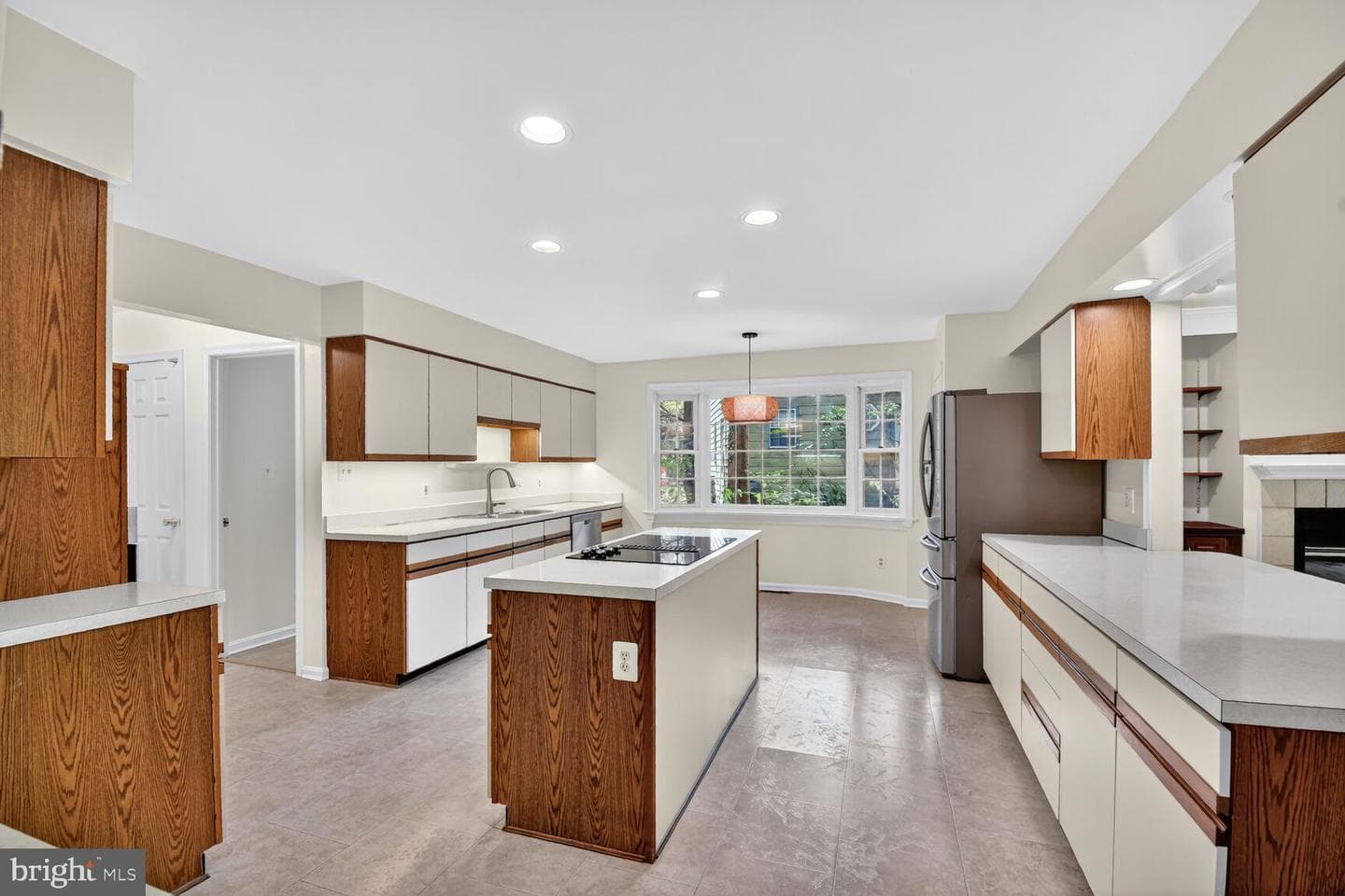11902 Bernard Drive photo 17