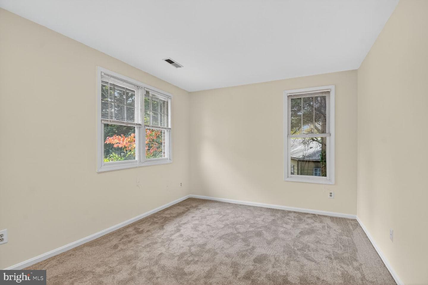 11902 Bernard Drive photo 28