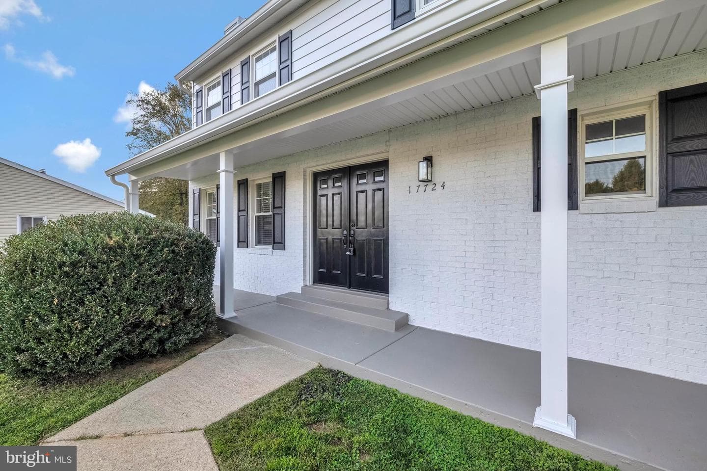 17724 Garrett Drive photo 9