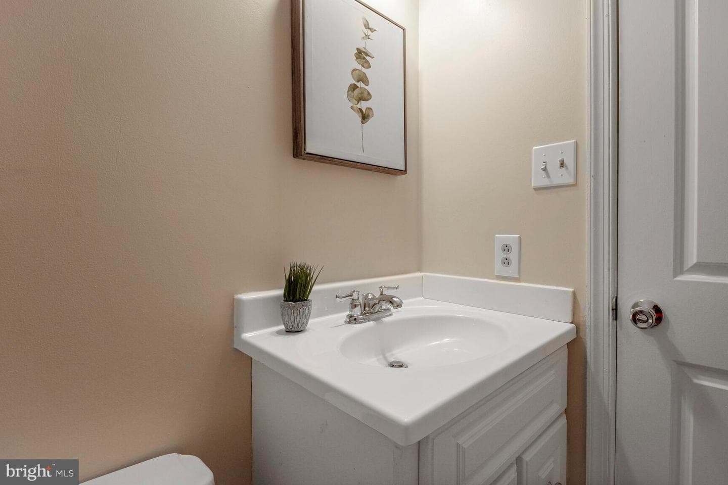 109 Linden Hall Lane photo 9