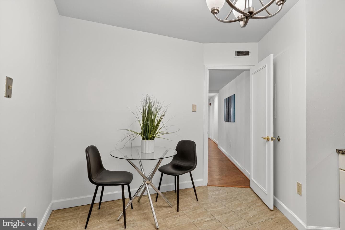 4550 N Park Avenue #814 photo 12