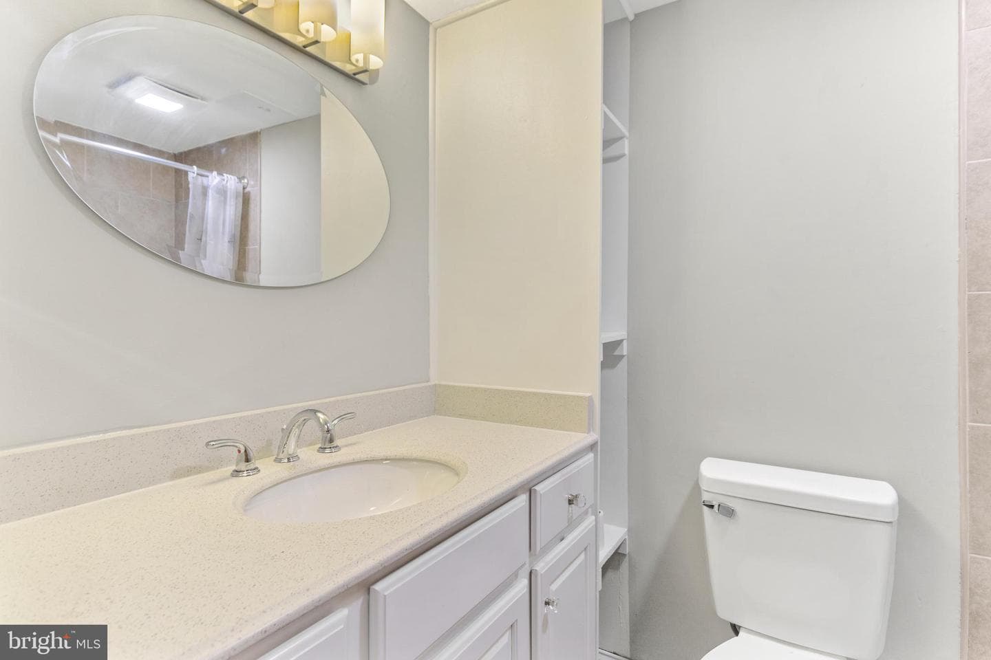 3301 Hewitt Avenue #205 photo 19