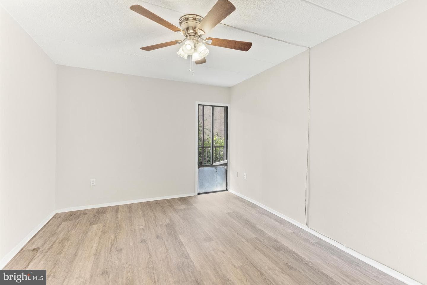 3301 Hewitt Avenue #205 photo 20
