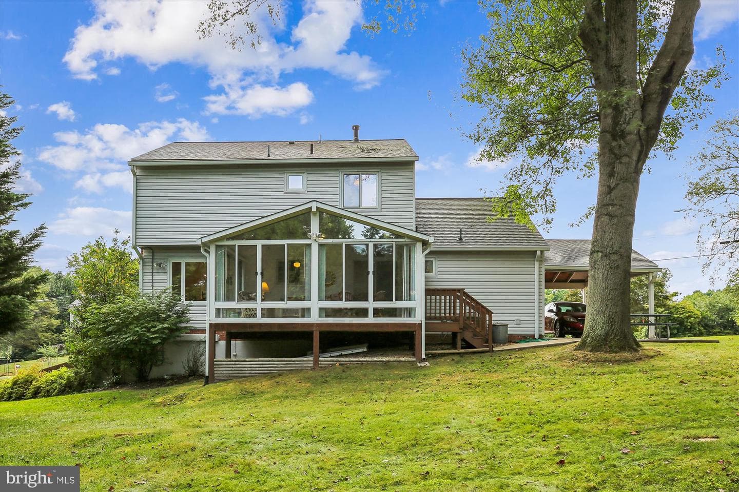 16800 Baederwood Lane photo 3