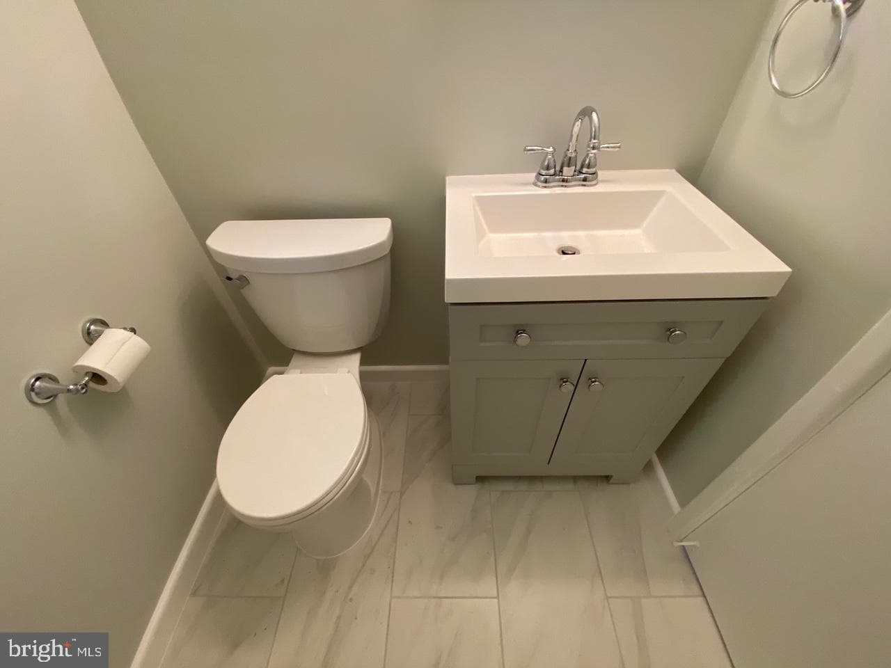 12704 Bushey Drive photo 10