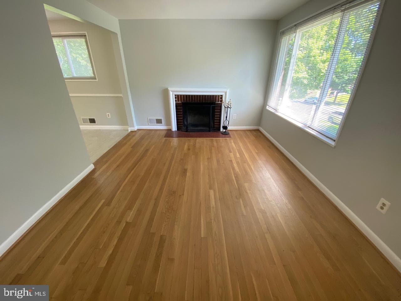 12704 Bushey Drive photo 2
