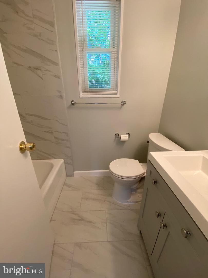 12704 Bushey Drive photo 9