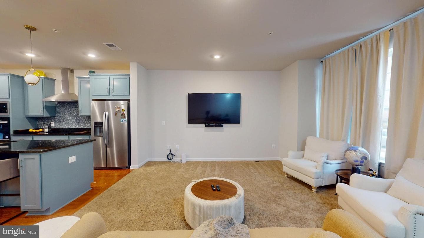 10147 Kings Grove Way Way photo 4