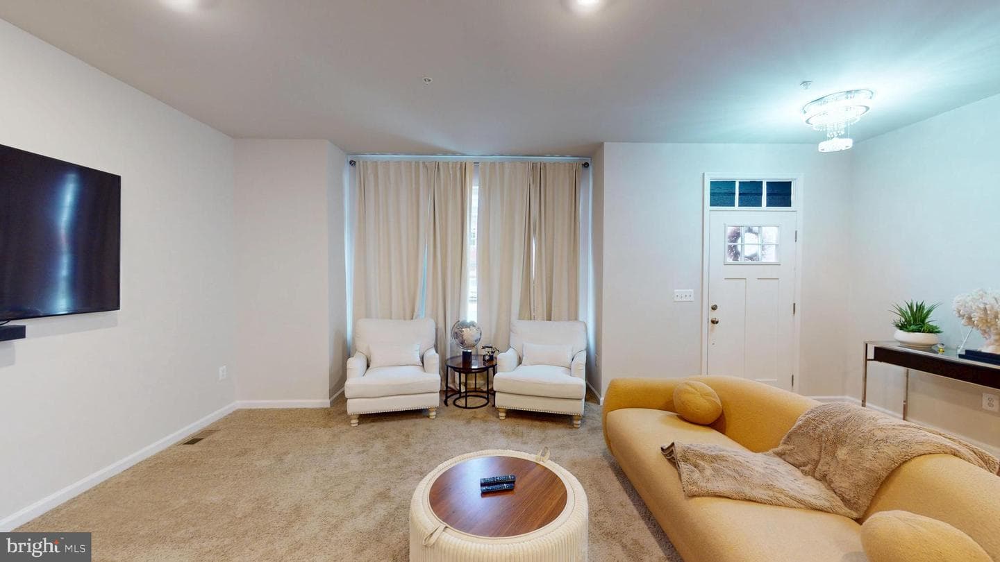 10147 Kings Grove Way Way photo 5