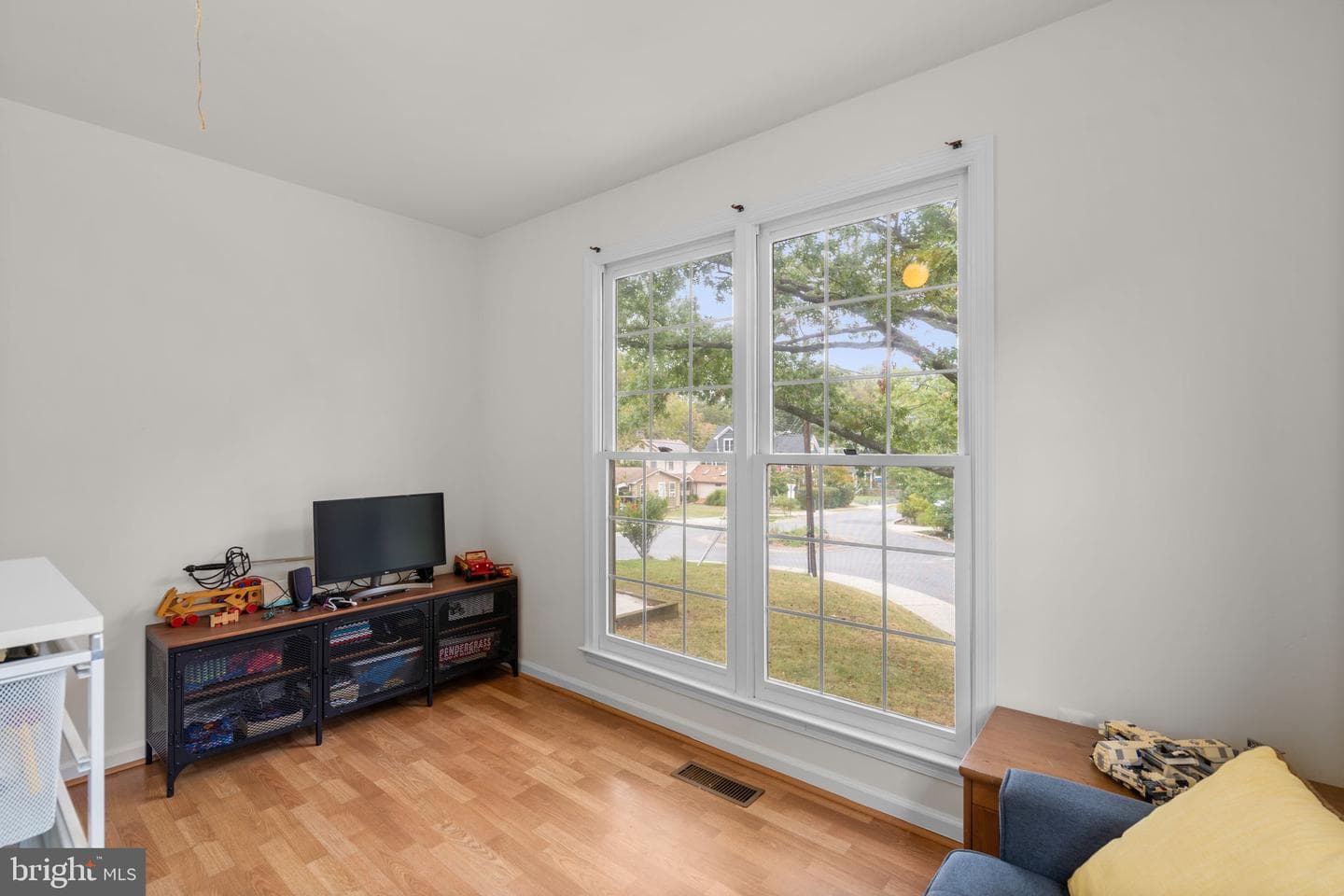 48 Oswego Avenue photo 19