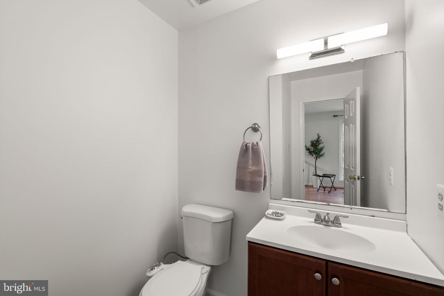 48 Oswego Avenue photo 20