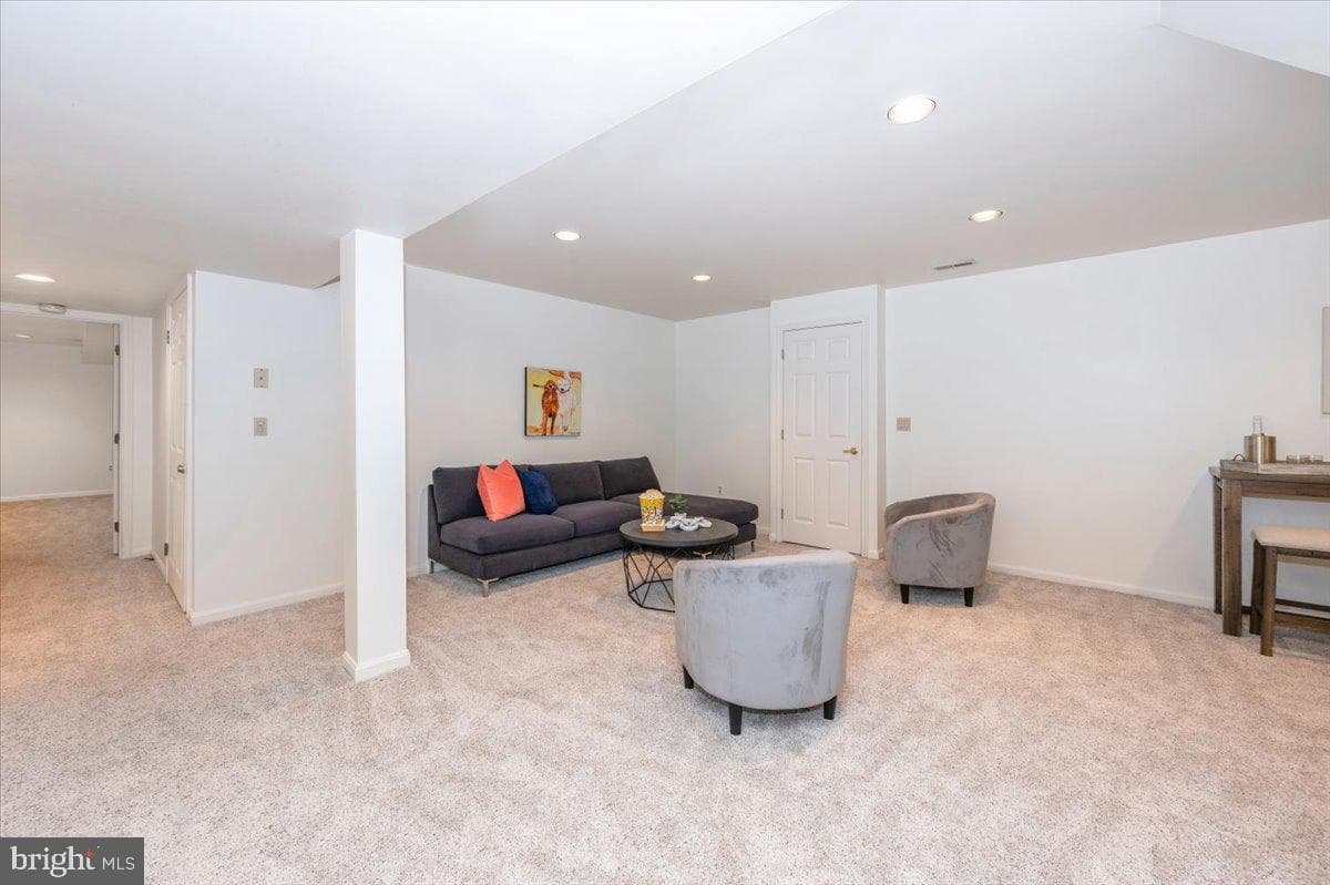 10 Megans Court photo 33
