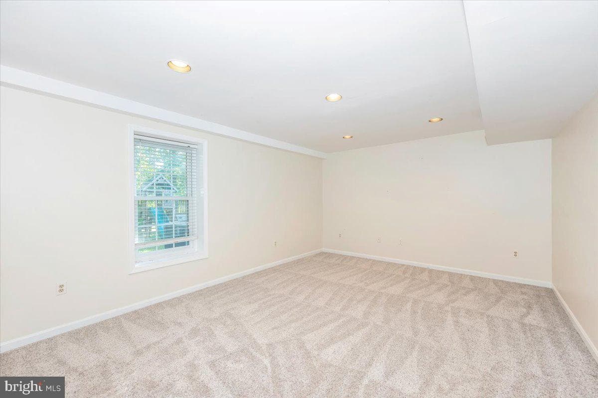 10 Megans Court photo 35