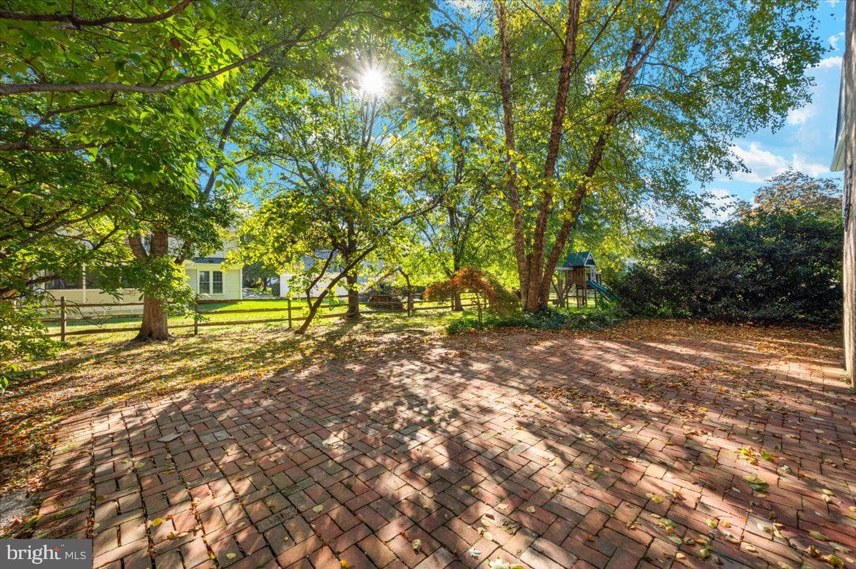 10 Megans Court photo 41