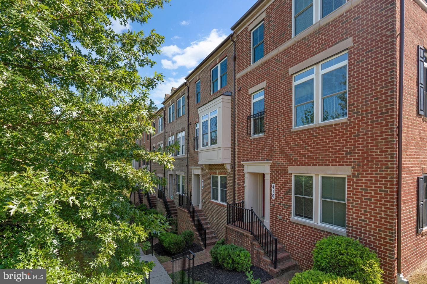 414 Hydrangea Place photo 1